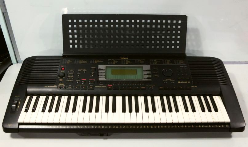 電子琴 Keyboard/Synthesizer (Yamaha PSR-630)