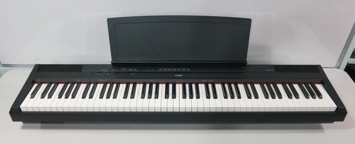 Keyboard/Digital Piano (Yamaha P-115)